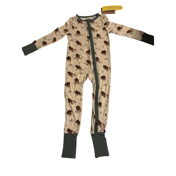 Angel Dear Bamboo Buffalo Print Footie 18-24M NWT Gender Neutral - Picture 1 of 4